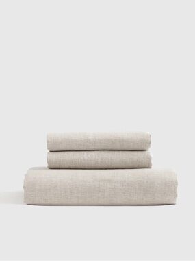 King European Linen Fitted Sheet Set in Natural Chambray - Retail $144
